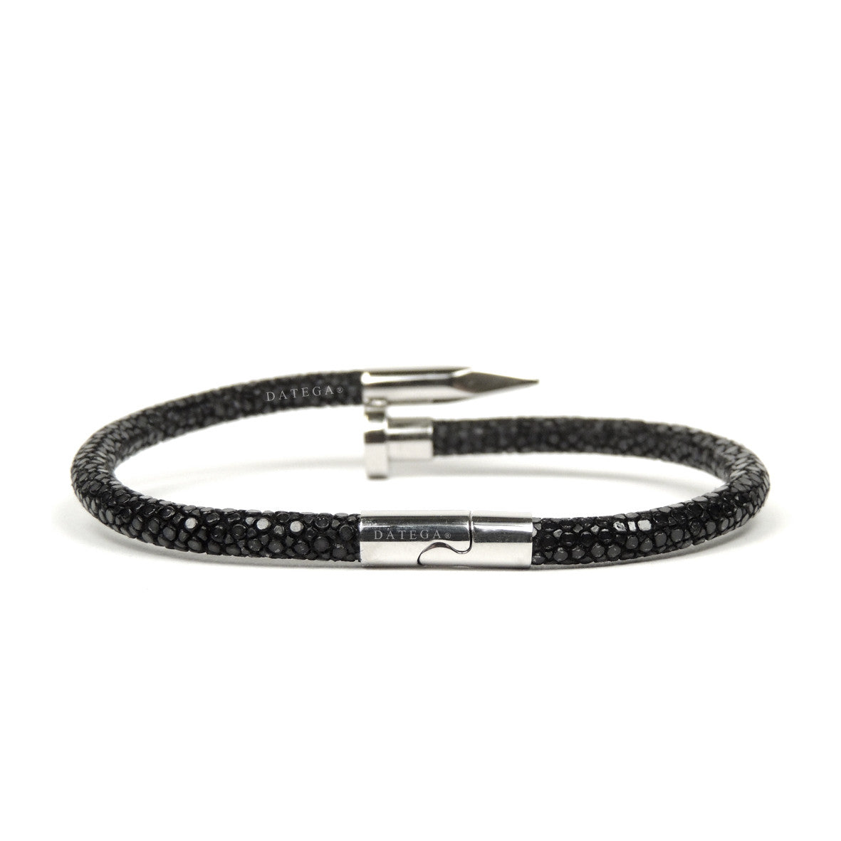 Nail White Gold Black Stingray