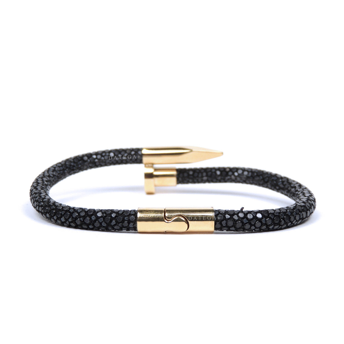 Nail Yellow Gold Black Stingray