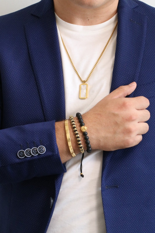 Lion Yellow Gold & Onyx