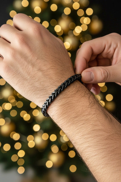 Spiked Ruthenium & Black Rope