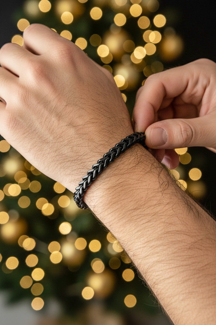 Spiked Ruthenium & Black Rope