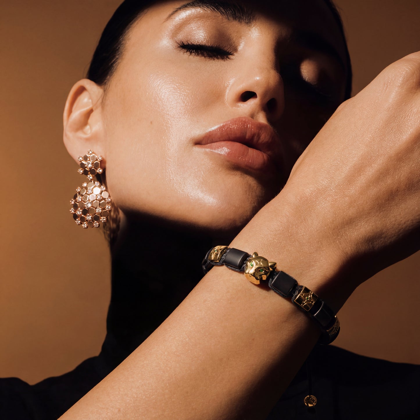 Grand Jaguar Yellow Gold Onyx Star