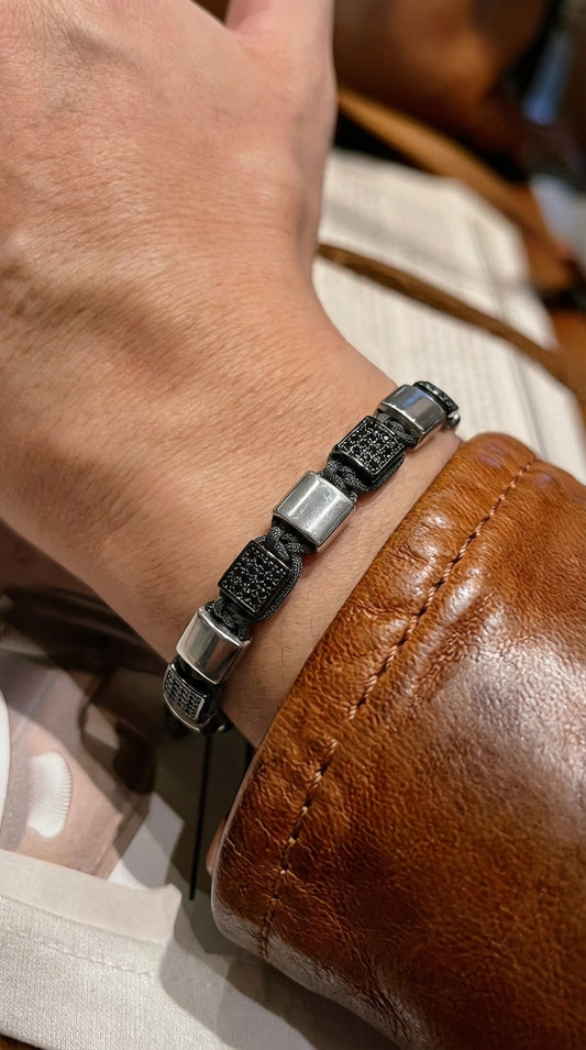 The Cairo Flatbead - Hematite & Swarovski